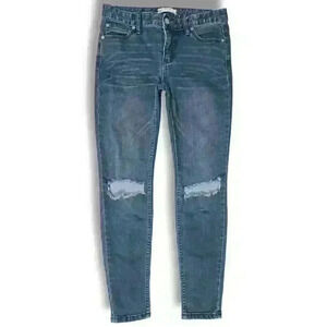 FREE PEOPLE DISTRESSED JEANS